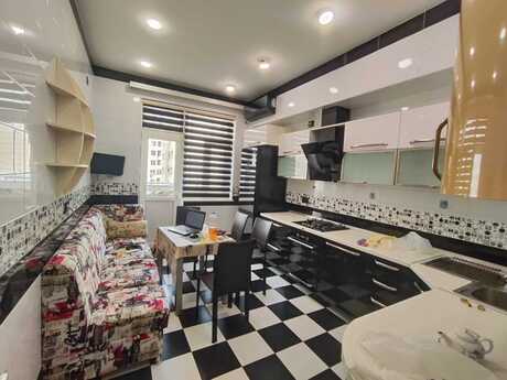 Elan №6388692 - Bakı, Elmlər Akademiyası m., 3 otaqlı, 130 m², 9/16 mərtəbə