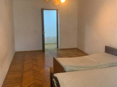Elan №6388611 - Bakı, Neftçilər m., 3 otaqlı, 75 m², 3/5 mərtəbə