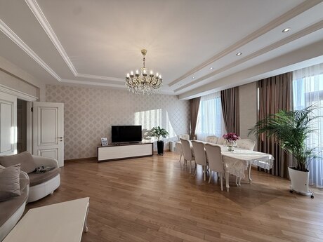 3 otaqlı mənzil, 168 m², Nizami: 650 000 ₼ 3