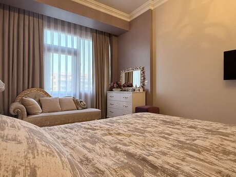 Elan №6388652 - Bakı, Nizami m., 3 otaqlı, 168 m², 14/19 mərtəbə