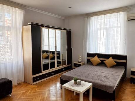 Elan №6388913 - Bakı, Nəsimi r., 1 otaqlı, 45 m², 4/5 mərtəbə