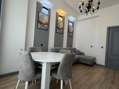 Elan №6390273 - Bakı, Gənclik m., 2 otaqlı, 60 m², 16/18 mərtəbə