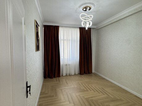 Elan №6352455 - Bakı, İnşaatçılar m., 2 otaqlı, 55 m², 12/17 mərtəbə