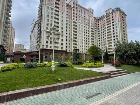 4-комн. · 166 m² · 11/17 этаж, Renessans Palace