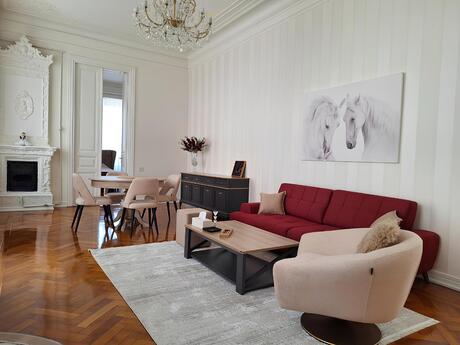 Elan №6389166 - Bakı, Sahil m., 2 otaqlı, 75 m², 3/4 mərtəbə