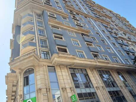 4-room apartment, 156 m², 8-ci mikrorayon: 415 000 ₼ 4