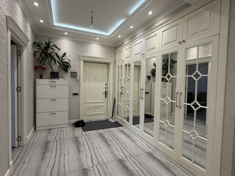 Объявление №6389207 - Баку, пос. Бакиханова, 4-комн., 136 м², 10/10 этаж