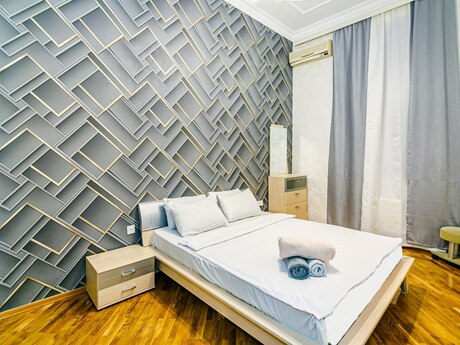 Elan №6389290 - Bakı, Sahil m., 3 otaqlı, 98 m², 3/5 mərtəbə