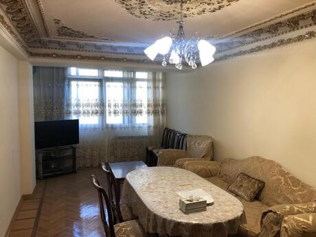 Объявление №6389351 - Баку, м. Элмляр Академиясы, 4-комн., 125 м², 7/9 этаж