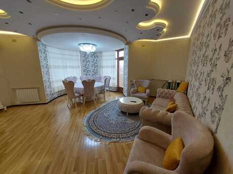 Elan №6389810 - Bakı, 28 May m., 4 otaqlı, 160 m², 15/20 mərtəbə