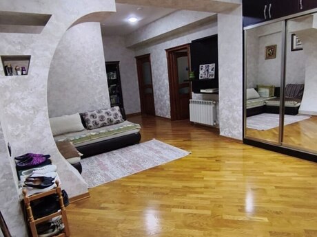3-комнатная квартира, 129 м², Nəsimi: 310 000 ₼ 3