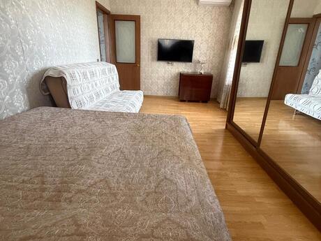 Elan №6389947 - Bakı, Köhnə Günəşli q., 1 otaqlı, 41 m², 4/9 mərtəbə
