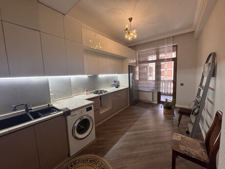 Объявление №6390115 - Баку, м. Нариман Нариманов, 2-комн., 90 м², 9/17 этаж