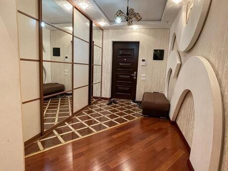 Elan №6390129 - Bakı, Nəriman Nərimanov m., 3 otaqlı, 153 m², 7/20 mərtəbə