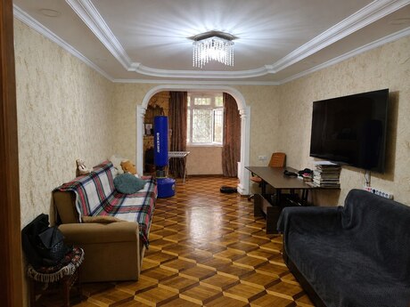 Объявление №6390393 - Баку, м. 20 января, 3-комн., 88 м², 3/5 этаж
