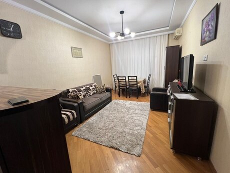Elan №6390456 - Bakı, Şah İsmayıl Xətai m., 2 otaqlı, 60 m², 8/16 mərtəbə