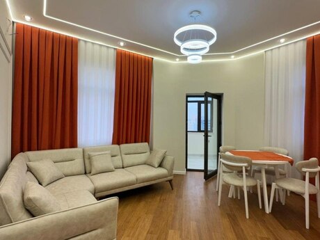 Elan №6390379 - Bakı, Şah İsmayıl Xətai m., 2 otaqlı, 75 m², 14/18 mərtəbə