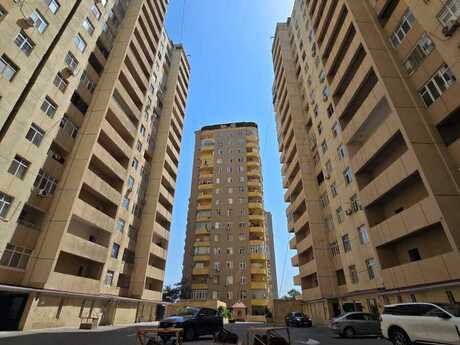 Elan №6390777 - Bakı, 8-ci mikrorayon q., 3 otaqlı, 147 m², 10/17 mərtəbə