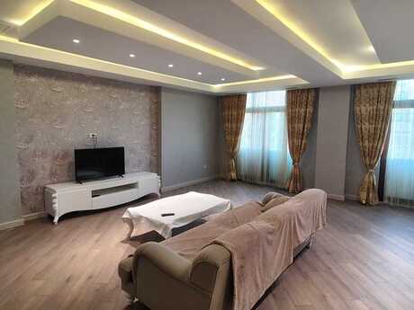 Kirayə 3 otaqlı mənzil, 175 m², İzmir Residence: 2 500 ₼/ay 2