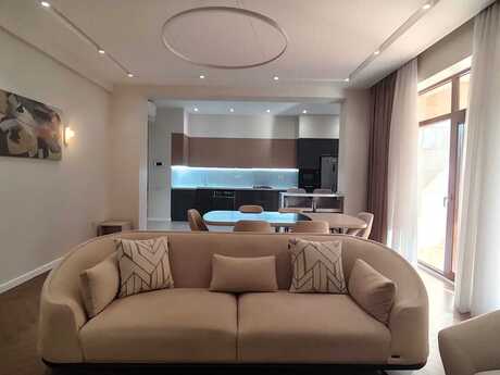 Kirayə 3 otaqlı mənzil, 170 m², İzmir Residence: 3 200 ₼/ay 3
