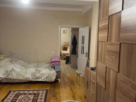 1 otaq · 50 m² · 1/4 mərtəbə, Həzi Aslanov