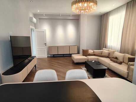 3-room apartment for rent, 120 m², İzmir Residence: 2 200 ₼/mo 2