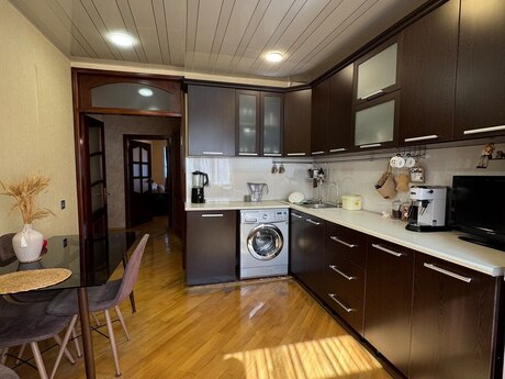 4 otaqlı mənzil, 100 m², Bakıxanov: 243 000 ₼ 4