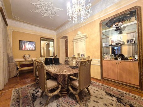Elan №6390937 - Bakı, Sahil m., 3 otaqlı, 108 m², 2/3 mərtəbə