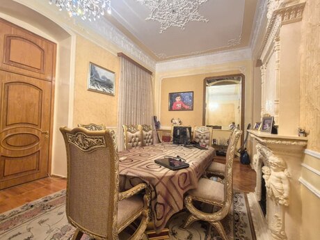 3 otaqlı mənzil, 108 m², Sahil: 369 000 ₼ 2
