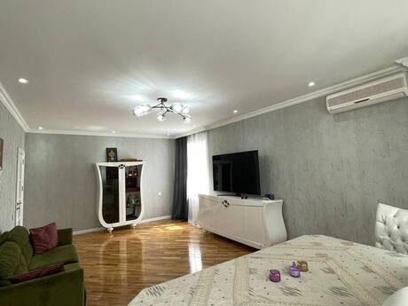 3 otaqlı mənzil, 130 m², Elmlər Akademiyası: 450 000 ₼ 3