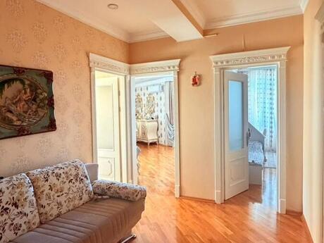 3-room apartment for rent, 145 m², Elmlər Akademiyası: 1 450 ₼/mo 4