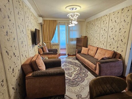 Квартира на продажу со сниженной ценой в 8-ci mikrorayon