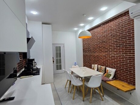 3 otaqlı mənzil, 125 m², İnşaatçılar: 272 000 ₼ 2
