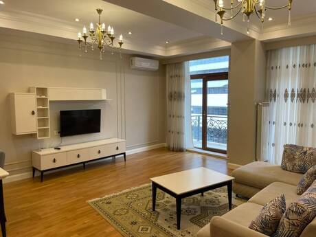 Объявление №6391277 - Баку, Хатаинский р., 3-комн., 140 м², 5/7 этаж