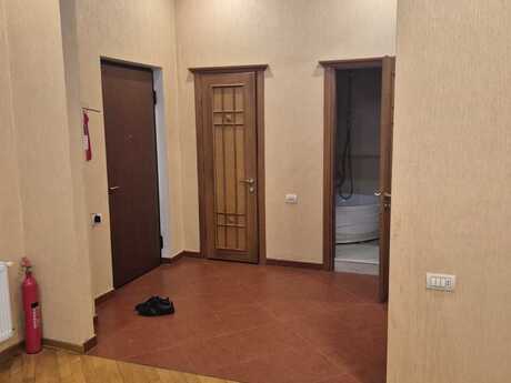 Kirayə 3 otaqlı mənzil, 171 m², 28 May: 1 300 ₼/ay 3
