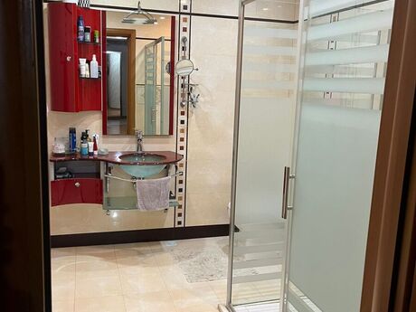 Elan №6391509 - Bakı, Şah İsmayıl Xətai m., 4 otaqlı, 186 m², 7/10 mərtəbə