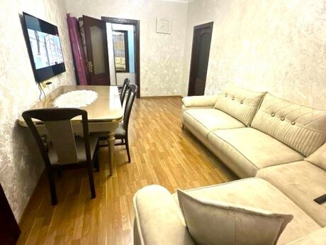 Объявление №6391430 - Баку, пос. Бакиханова, 4-комн., 100 м², 4/5 этаж