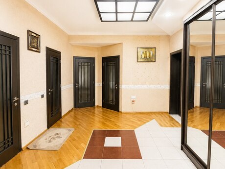 3-room apartment, 123 m², Şah İsmayıl Xətai: 305 000 ₼ 5