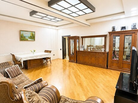 3-room apartment, 123 m², Şah İsmayıl Xətai: 305 000 ₼ 3