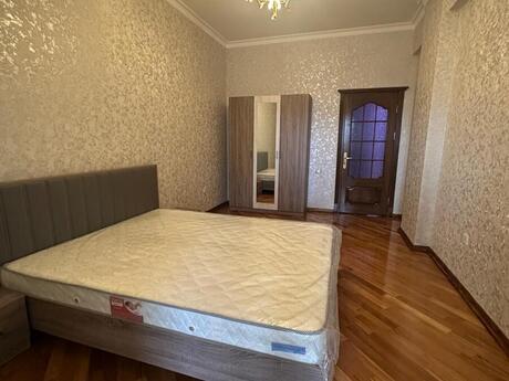 Kirayə 3 otaqlı mənzil, 135 m², İnşaatçılar: 900 ₼/ay 4