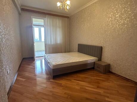 Kirayə 3 otaqlı mənzil, 135 m², İnşaatçılar: 900 ₼/ay 2