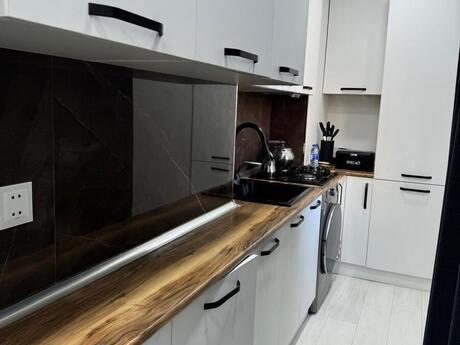 Elan №6391925 - Bakı, Yeni Günəşli q., 3 otaqlı, 86 m², 6/9 mərtəbə