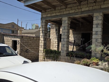 9 otaqlı həyət evi, 380 m², Zirə: 250 000 ₼ 4