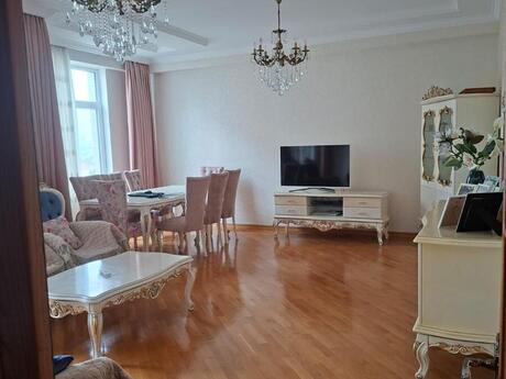 Объявление №6392017 - Баку, м. 8 ноября, 3-комн., 117 м², 11/13 этаж