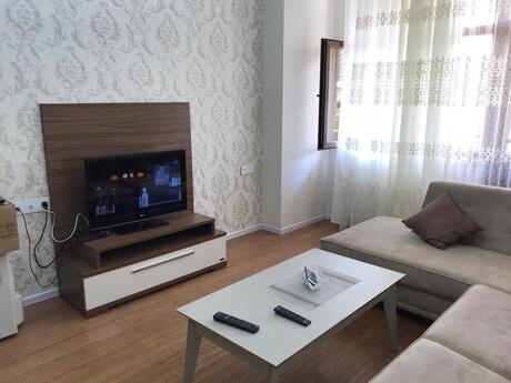 Kirayə 3 otaqlı mənzil, 110 m², Şah İsmayıl Xətai: 1 200 ₼/ay 3