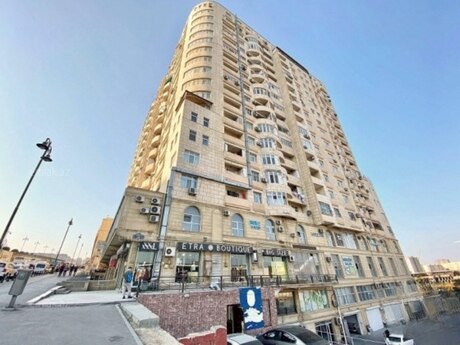3 otaqlı mənzil, 135 m², 20 Yanvar: 275 000 ₼ 2