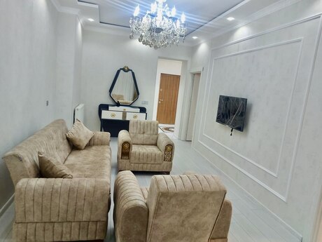 Elan №6392144 - Bakı, Şah İsmayıl Xətai m., 2 otaqlı, 80 m², 21/24 mərtəbə