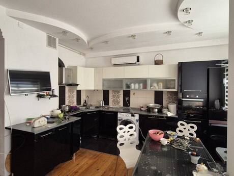 4 otaqlı mənzil, 140 m², Səbail: 225 000 ₼ 5