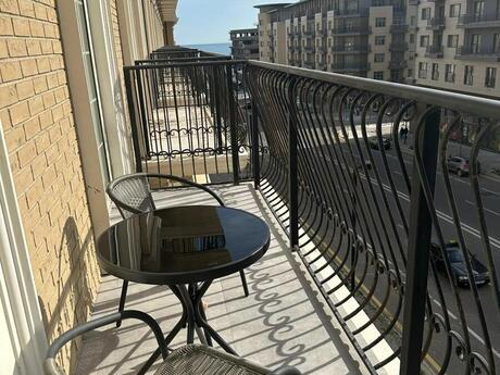 2 rooms · 58 m² · floor 4/6, Ağ şəhər