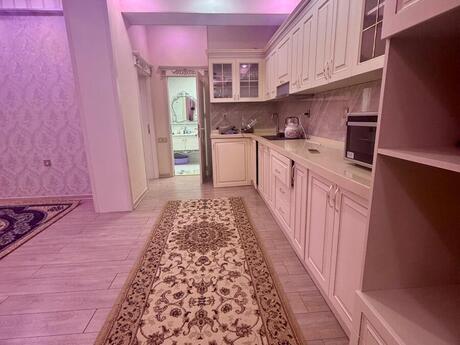 Kirayə 3 otaqlı mənzil, 118 m², 28 May: 1 099 ₼/ay 4